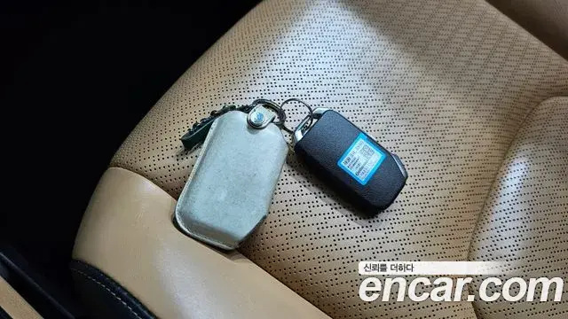 Kia Carnival 2021 — Фото 16/20