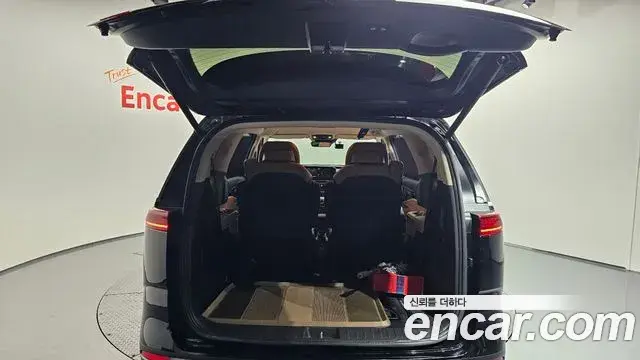 Kia Carnival 2021 — Фото 20/20