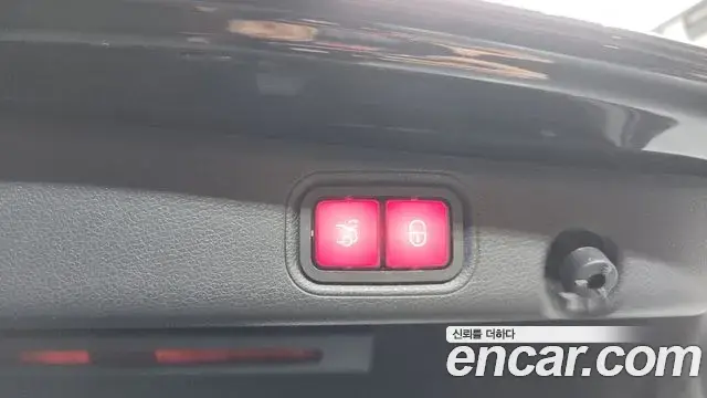 Mercedes-Benz E-Class 2019 — Şəkil 24/32