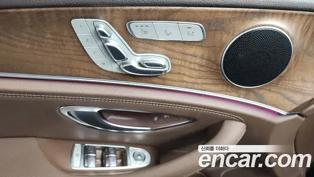 Mercedes-Benz E-Class 2019 — Şəkil 23/32