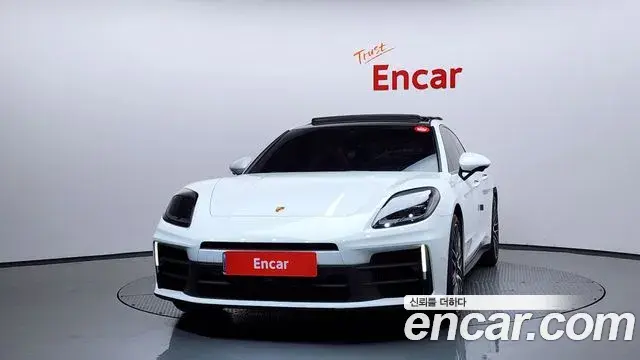 Porsche Panamera 2024 — Şəkil 30/33