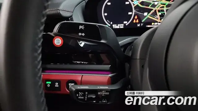 Porsche Panamera 2024 — Şəkil 24/33