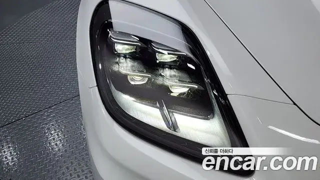 Porsche Panamera 2024 — Şəkil 22/33