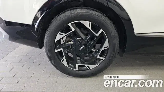Kia Sportage 2021 — Фото 5/20