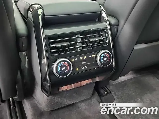 Land Rover Range Rover Sport 2025 — Photo 19/20
