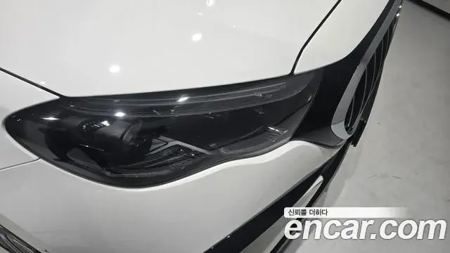 Mercedes-Benz E-Class 2026 — Photo 11/20