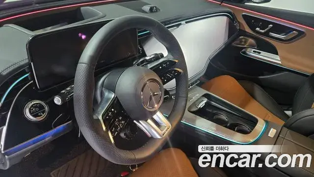 Mercedes-Benz E-Class 2026 — Photo 18/20