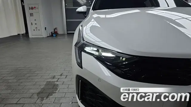 Kia K5 2025 — Photo 12/30