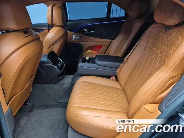 Bentley Flying Spur 2021 — Şəkil 7/19