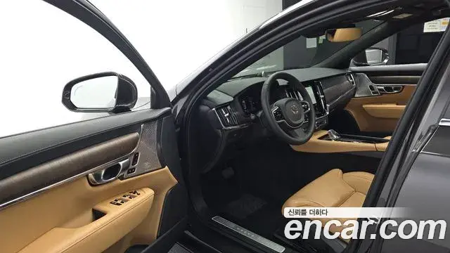 Volvo S90 2022 — Photo 5/20