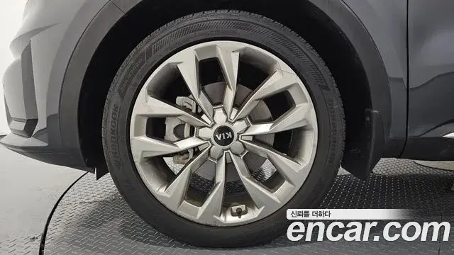 Kia Sorento 2020 — Фото 5/20