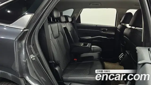 Kia Sorento 2020 — Фото 11/20