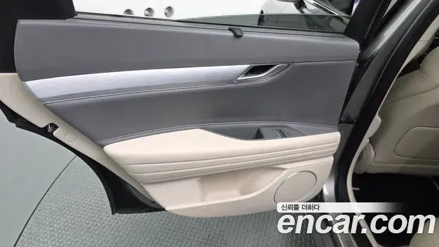 Genesis G80 2024 — Şəkil 28/33