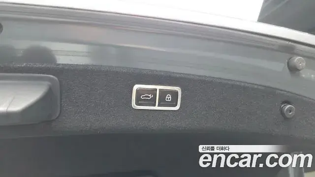 Genesis G80 2024 — Şəkil 30/33