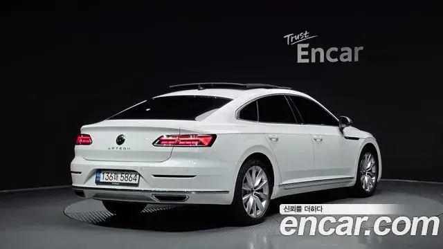 Volkswagen Arteon 2022 — ფოტო 13/31