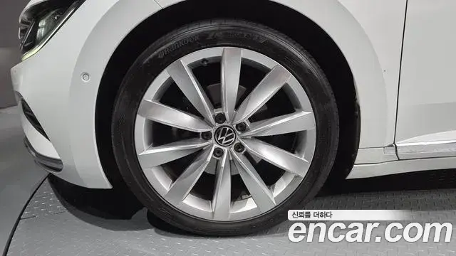 Volkswagen Arteon 2022 — ფოტო 7/31