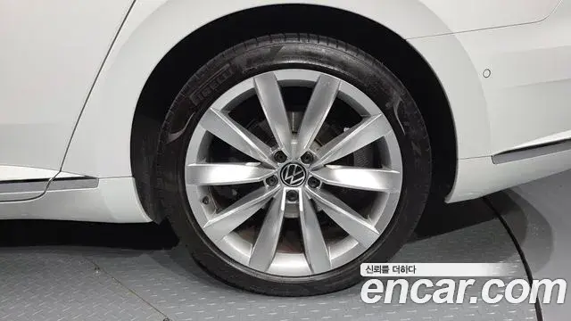 Volkswagen Arteon 2022 — ფოტო 26/31