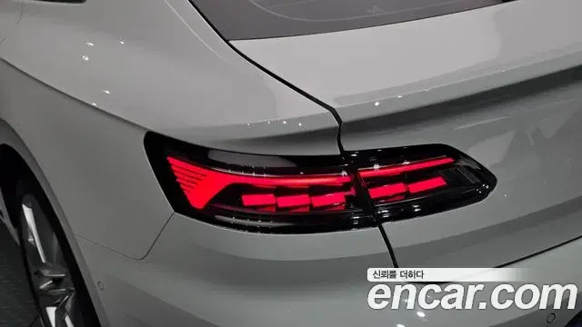 Volkswagen Arteon 2022 — ფოტო 14/31