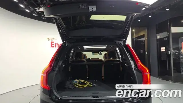 Volvo XC90 2020 — Фото 20/20