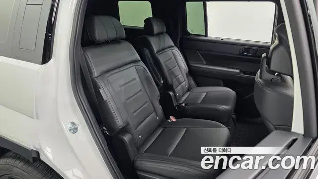 Hyundai Santa Fe 2024 — ფოტო 12/36