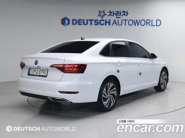 Volkswagen Jetta 2021 — Photo 17/20