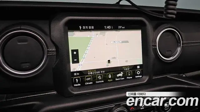 Jeep Wrangler 2021 — Фото 19/20