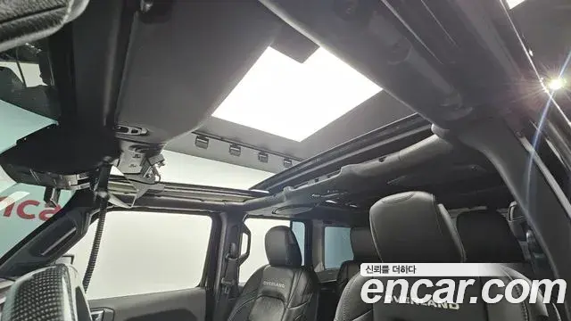 Jeep Wrangler 2021 — Şəkil 23/35