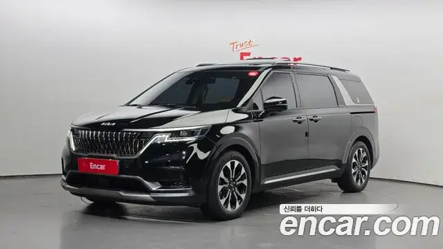 Kia Carnival 2023 — Фото 1/20