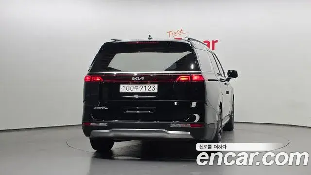 Kia Carnival 2023 — Фото 4/20