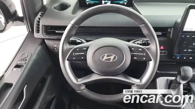 Hyundai Staria 2024 — Фото 12/20