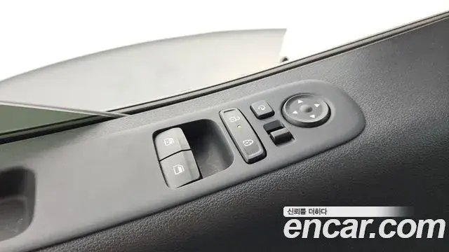 Hyundai Staria 2024 — Photo 8/31
