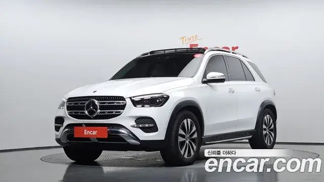 Mercedes-Benz GLE-Class 2024 — Photo 27/34