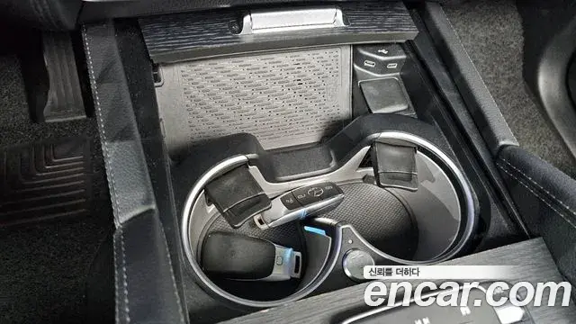 Mercedes-Benz GLE-Class 2024 — Photo 16/34