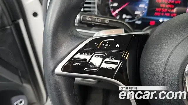 Mercedes-Benz GLE-Class 2024 — Photo 26/34