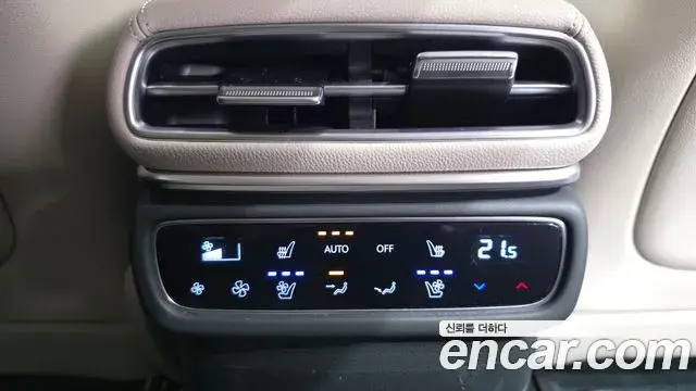 Genesis GV80 2024 — Photo 16/37