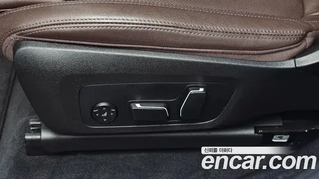 BMW X4 2025 — Photo 11/35