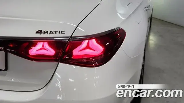 Mercedes-Benz E-Class 2024 — Şəkil 16/20