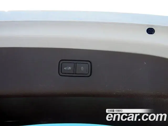 Genesis GV80 2023 — ფოტო 17/20