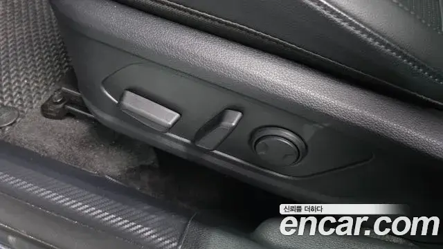 Kia Sportage 2025 — Şəkil 29/33