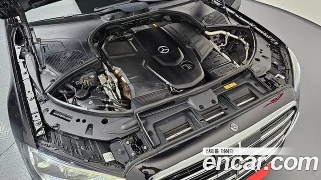 Mercedes-Benz S-Class 2022 — Photo 3/20