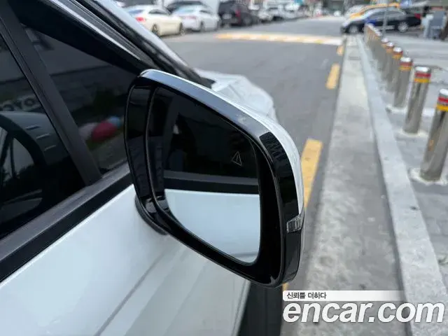 Kia Carnival 2022 — Фото 12/20