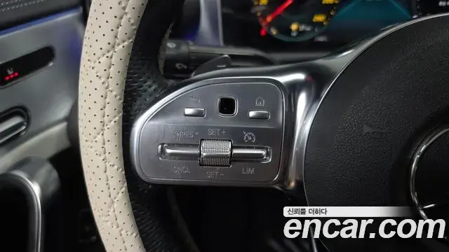 Mercedes-Benz CLA-Class 2020 — Photo 27/30