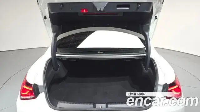 Mercedes-Benz CLA-Class 2020 — Photo 5/30