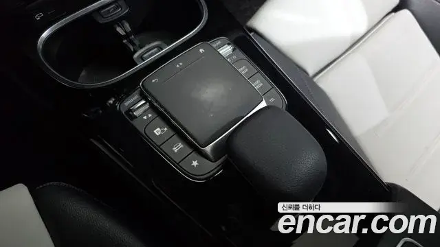 Mercedes-Benz CLA-Class 2020 — Photo 21/30