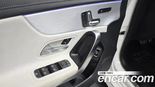 Mercedes-Benz CLA-Class 2020 — Photo 23/30