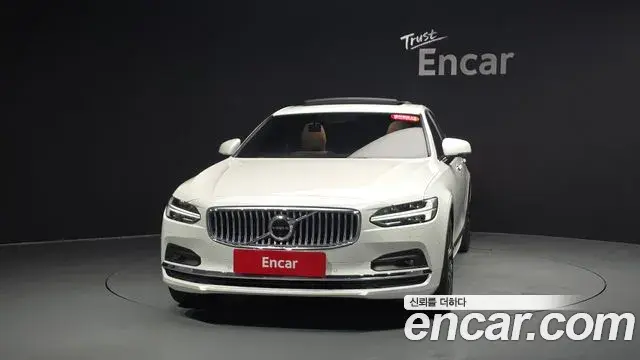 Volvo S90 2021 — ფოტო 22/32
