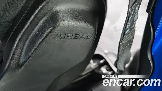 Jeep Wrangler 2021 — ფოტო 15/20