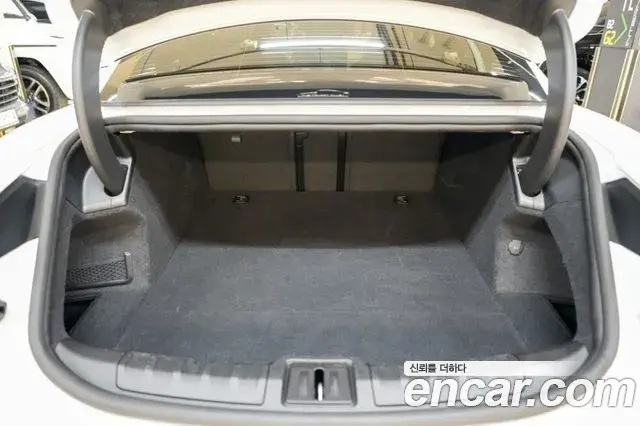 Porsche Taycan 2022 — Şəkil 15/20
