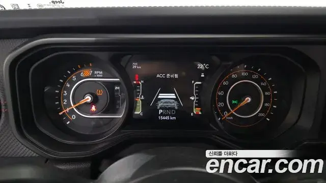 Jeep Wrangler 2025 — Photo 14/31