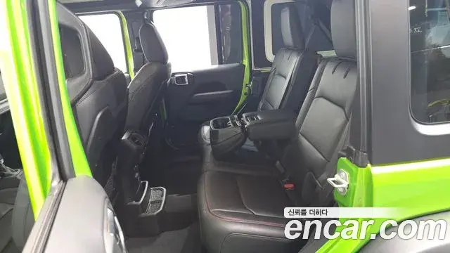 Jeep Wrangler 2025 — Photo 25/31
